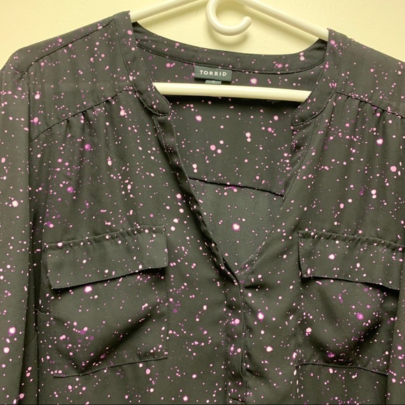 Torrid Black Galaxy Georgette Pullover Blouse - Picture 4 of 11